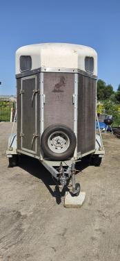 2 paardstrailer
