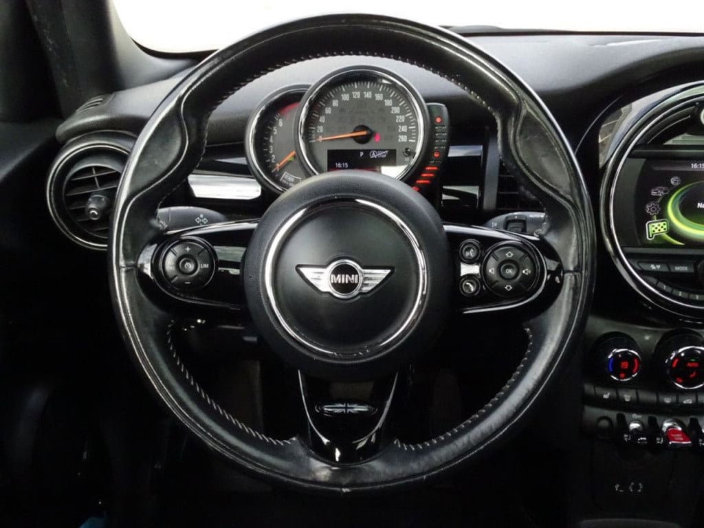 Mini Cooper mini 1.5 chili serious business led | leder | pano