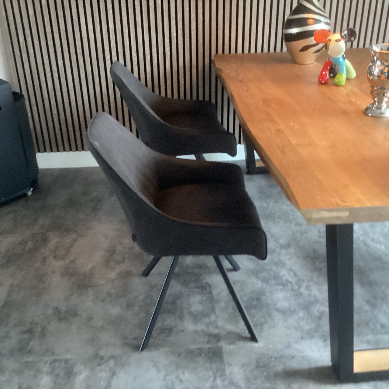 Draaibare eethoekstoelen.
