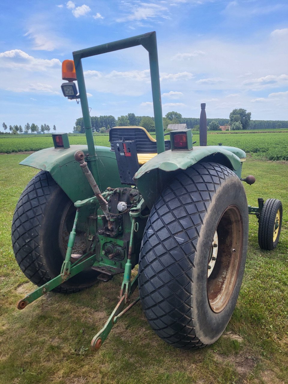 John Deere 310