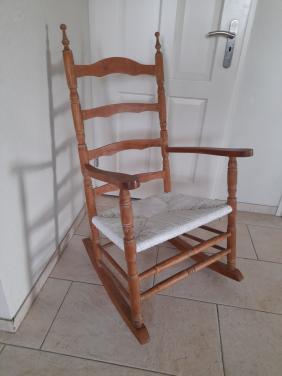 Vintage Schommelstoel ( in goede staat )
