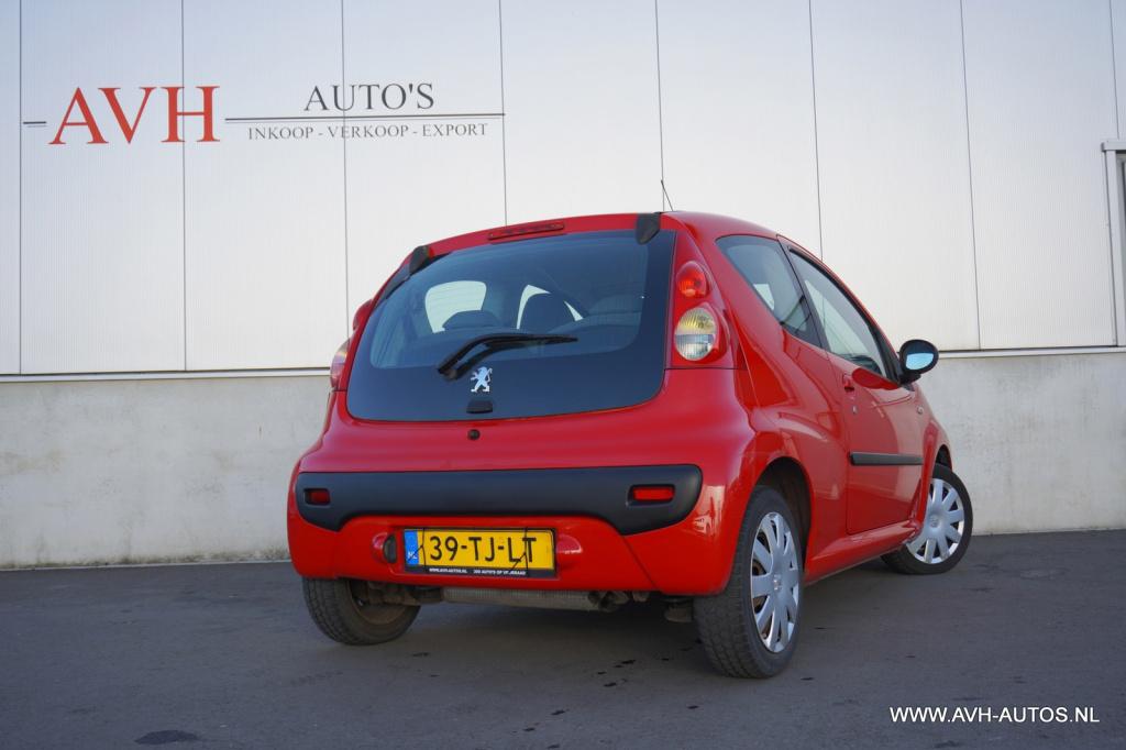 Peugeot 107 1.0-12v xs
