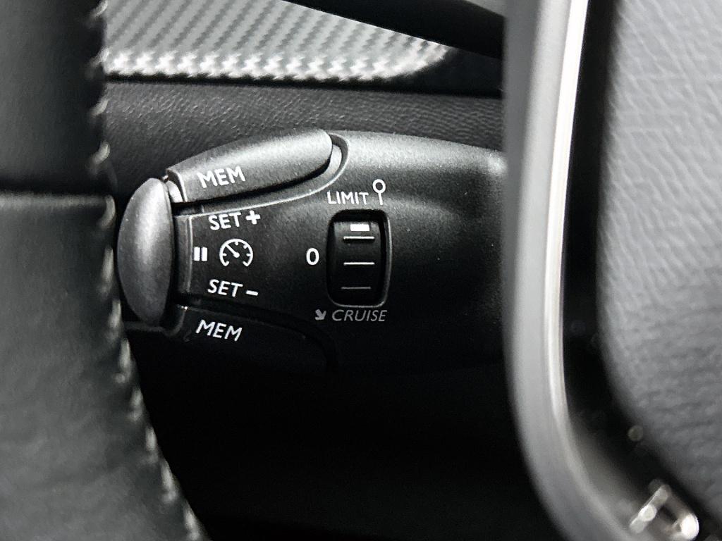 Peugeot 2008 100pk allure | rijklaar | stoelverwarming | camera | navi |