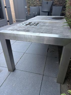 Buiten tafel