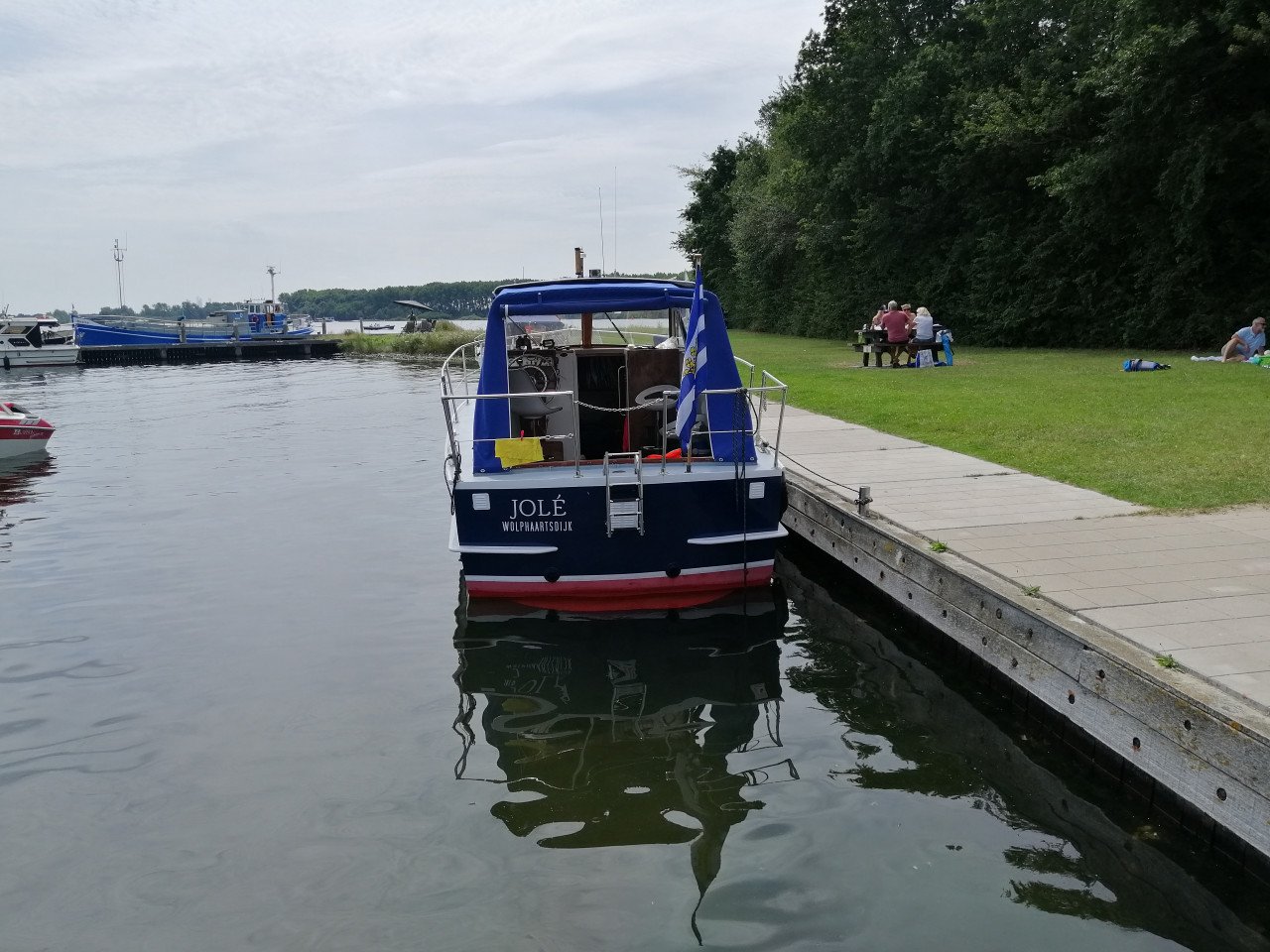 Stoere Eista motorboot – vaarklaar en compleet. Klaar voor avontuur!