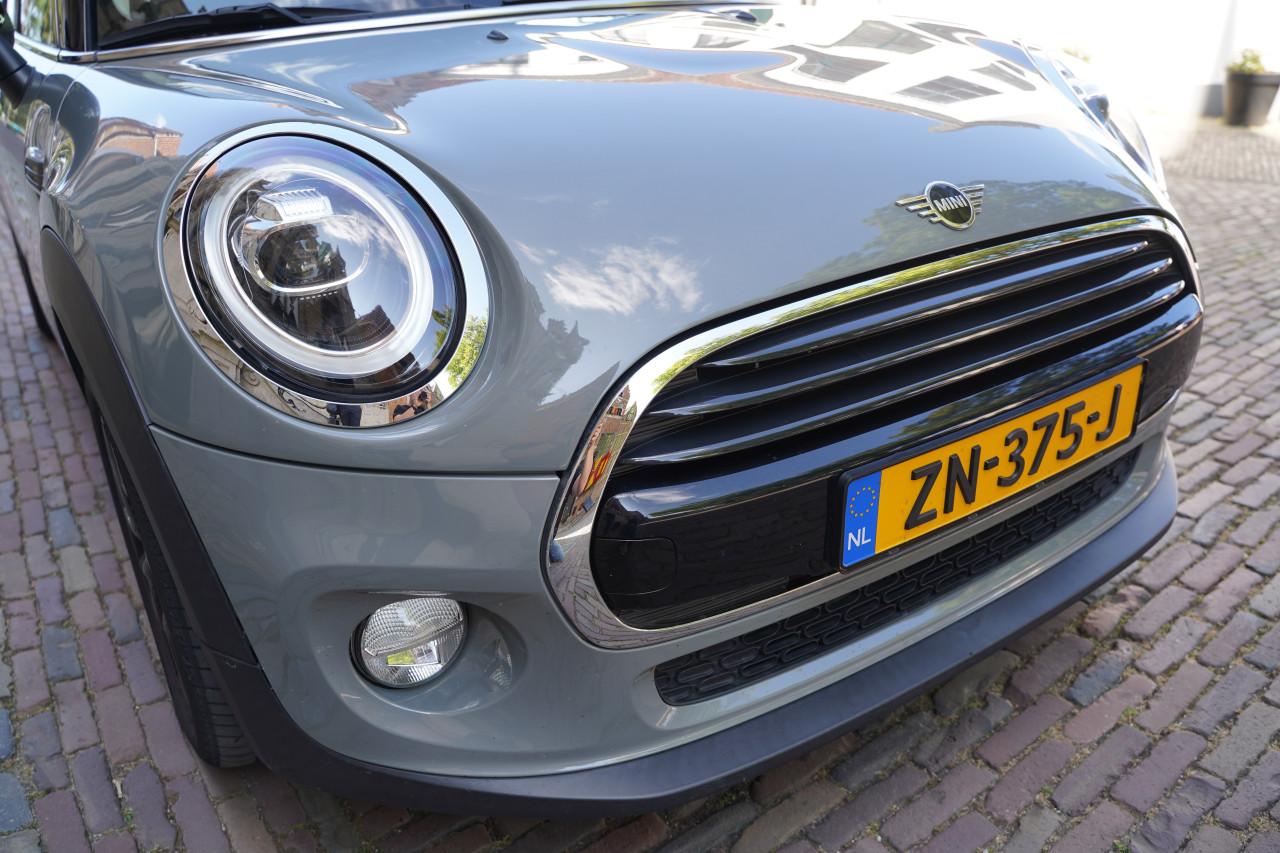 Zeer nette Mini 5-deurs Business I PANO I 2E EIG I 2019