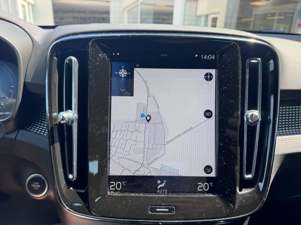Volvo XC40 1.5 t5 recharge r-design