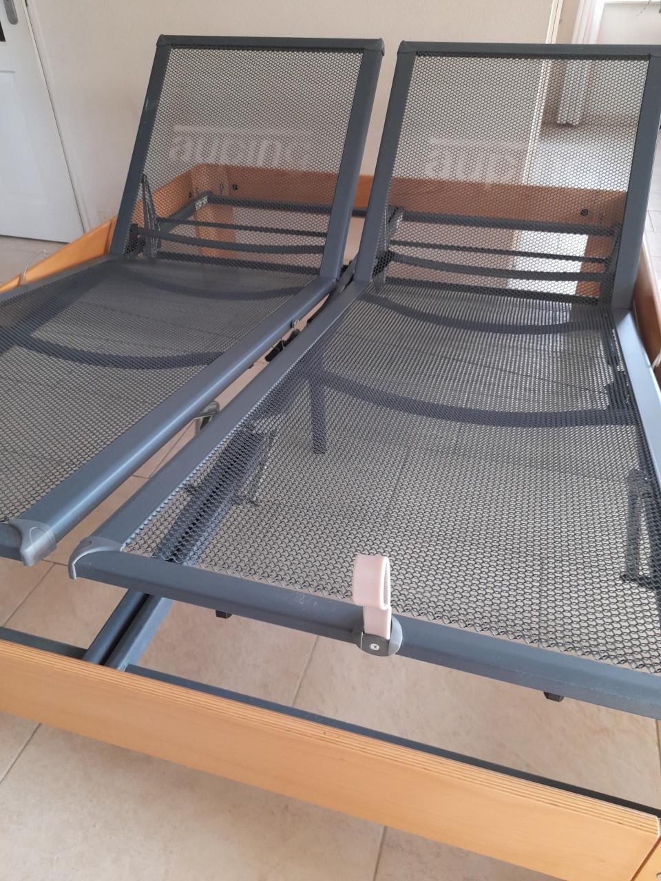 Auping bed  160 x 210 ( in goede staat )