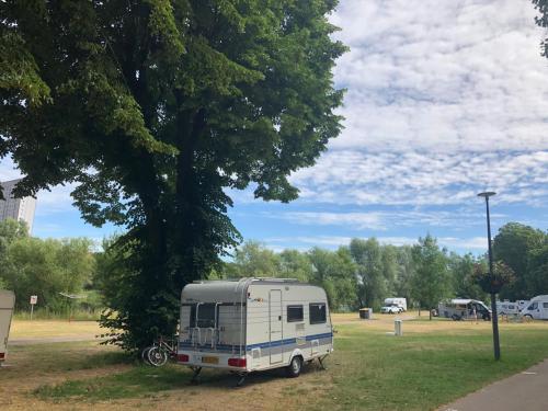 Te Koop: Caravan Hobby de Luxe