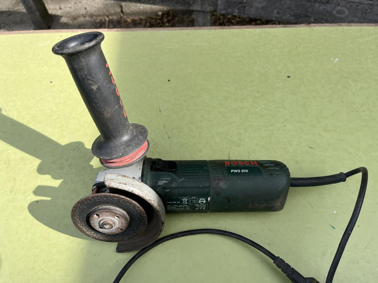 Haakse slijpmachine Bosch PWS600