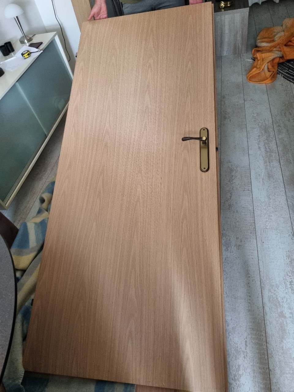 4x luxe houten opdekdeur met 1x glas totaalprijs € 30,-