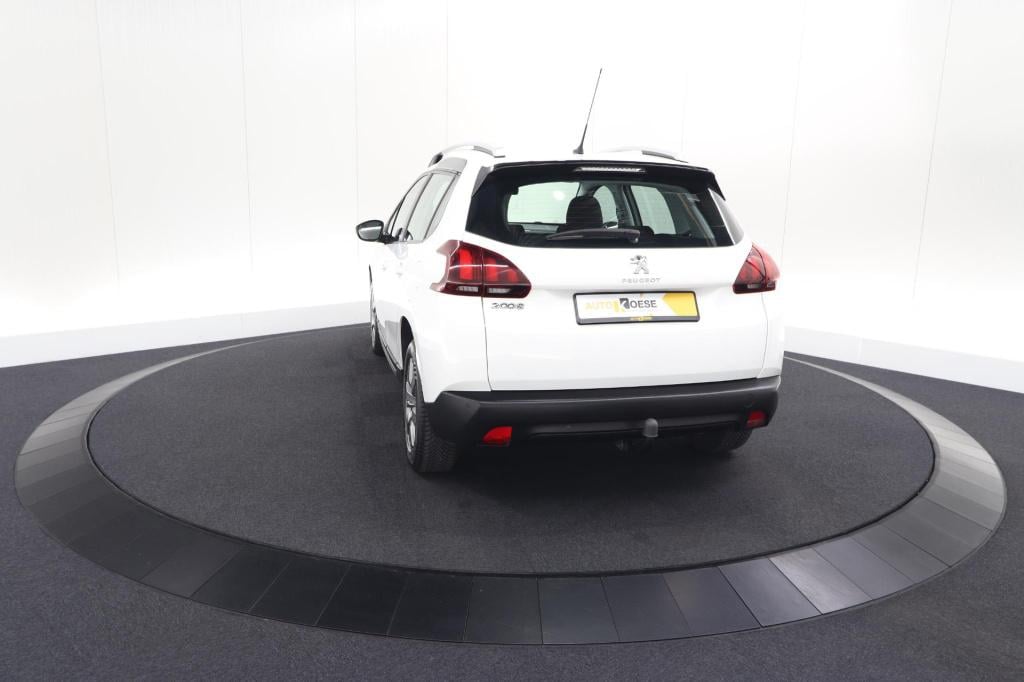 Peugeot 2008 puretech 110 blue lion | trekhaak | apple carplay | navigatie 