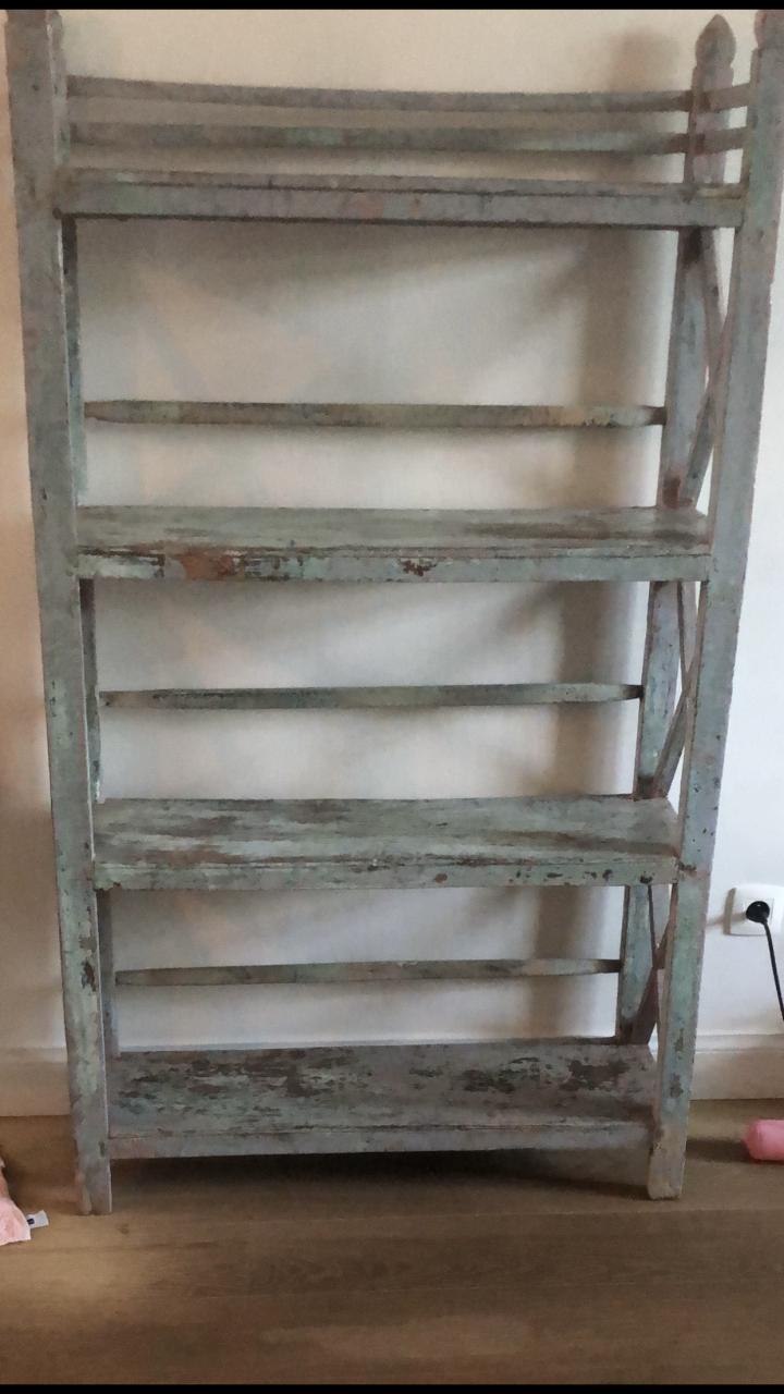 Passe partout. Stoelen, kast