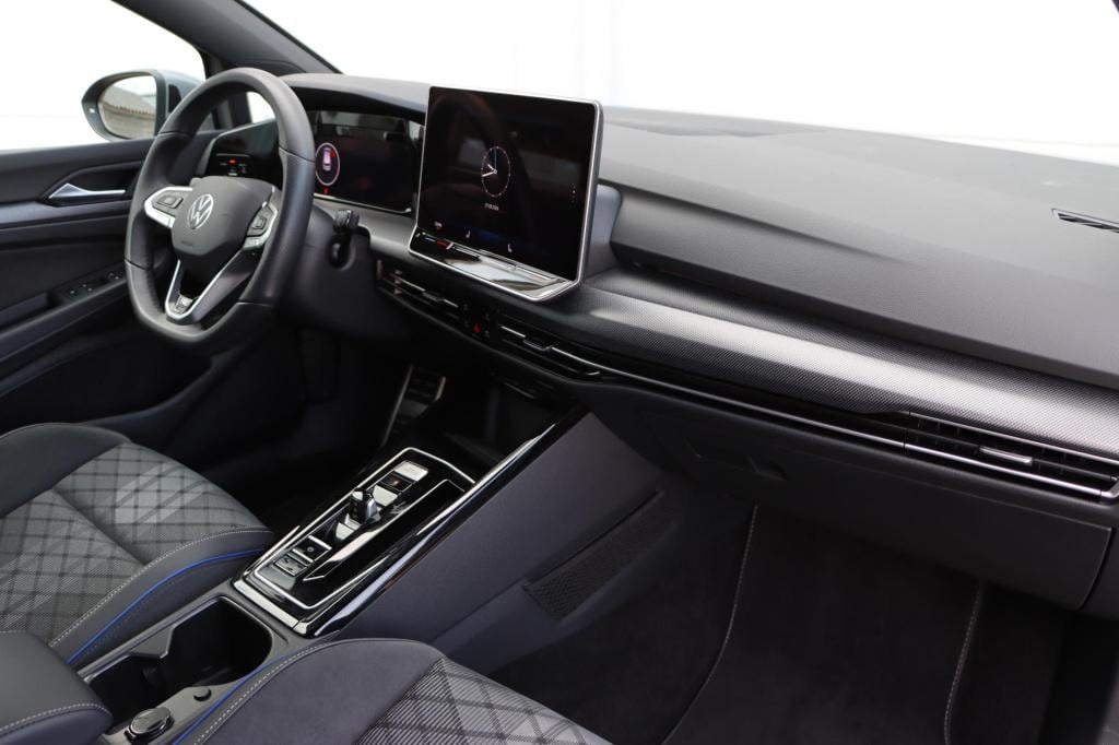 Volkswagen Golf 1.5 etsi r-line edition 150pk dsg7