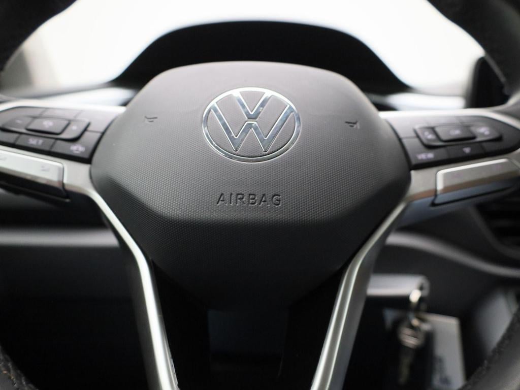 Volkswagen T-roc 1.0 tsi life | trekhaak | parkeer sensoren | virtual cockp