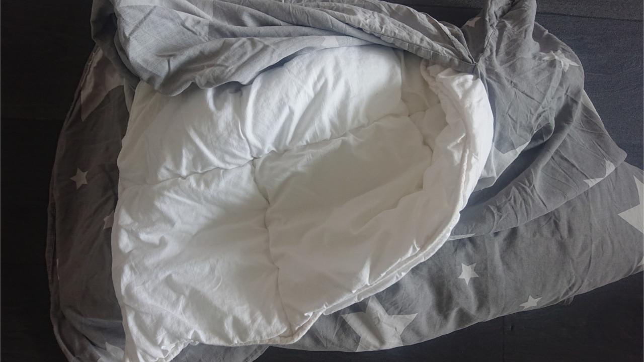 Peuter dekbed met overtrekset grijs/wit/sterren