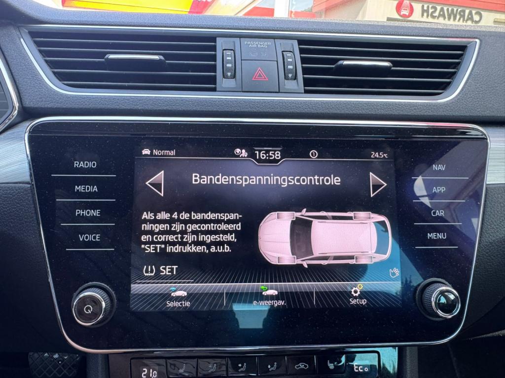 Skoda Superb combi 1.4 tsi iv business edition plus
