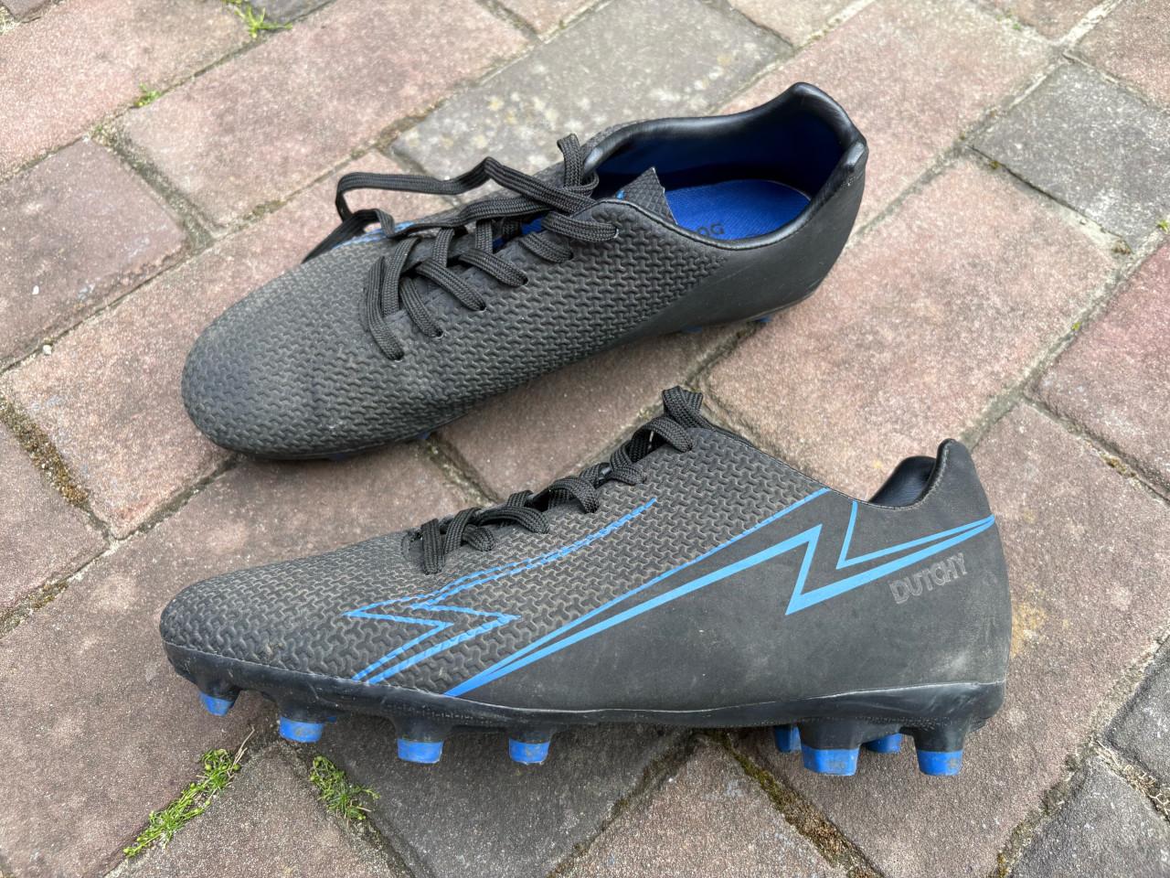 Voetbalschoenen met noppen maat 39