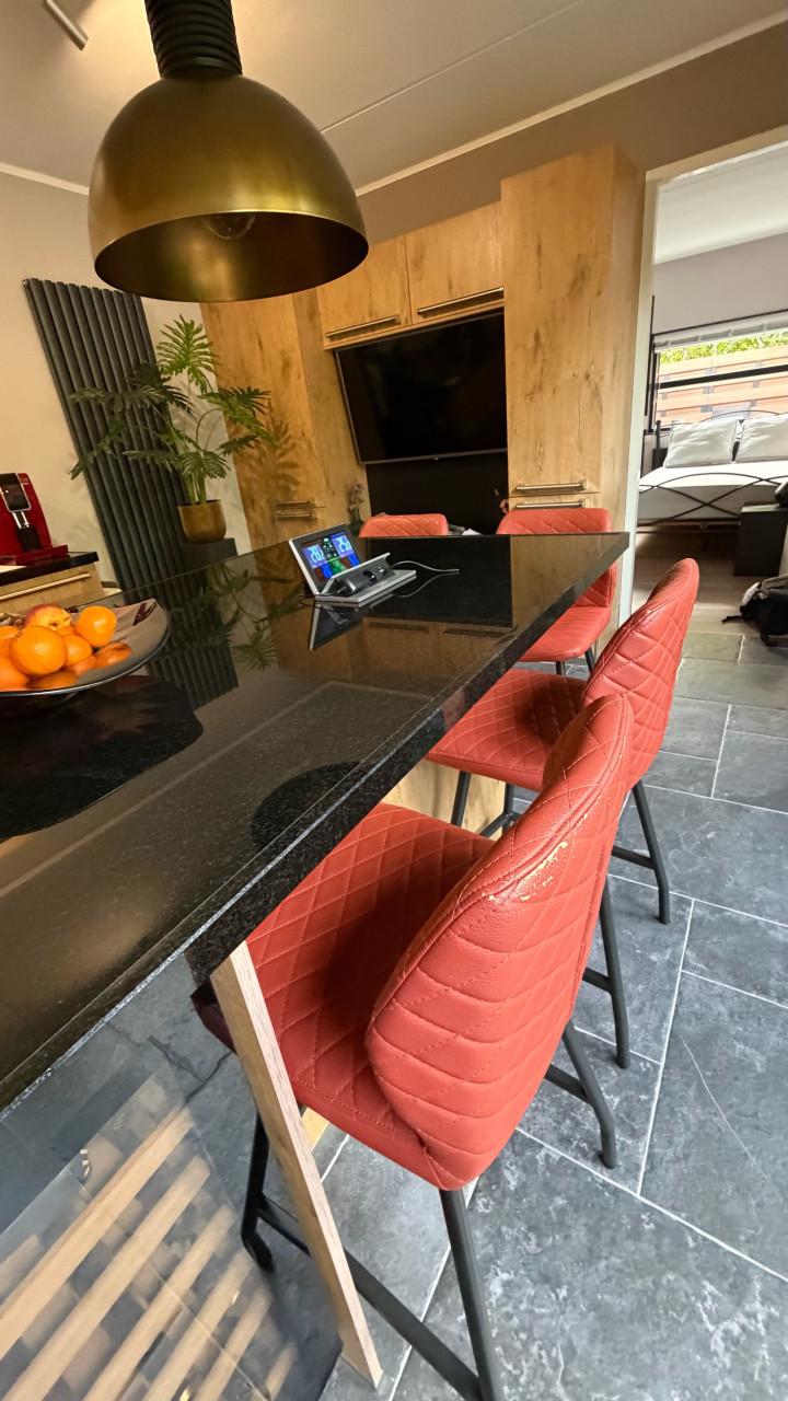 Te koop: 4 comfortabele barkrukken
