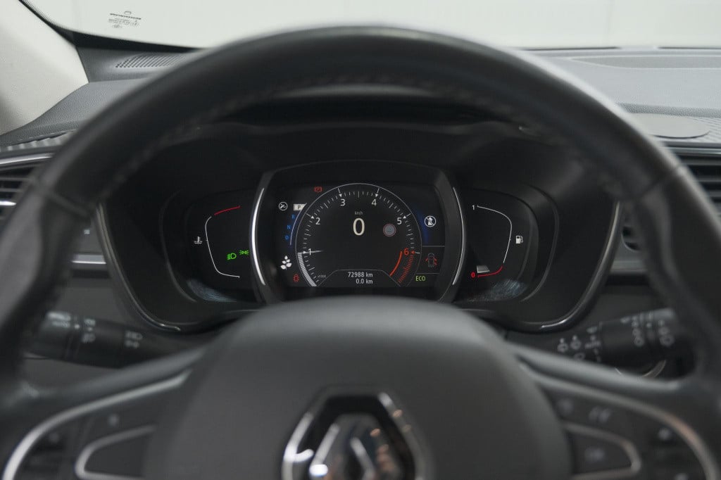 Renault Kadjar tce 130 intens | trekhaak | camera | dodehoekdetectie | navi