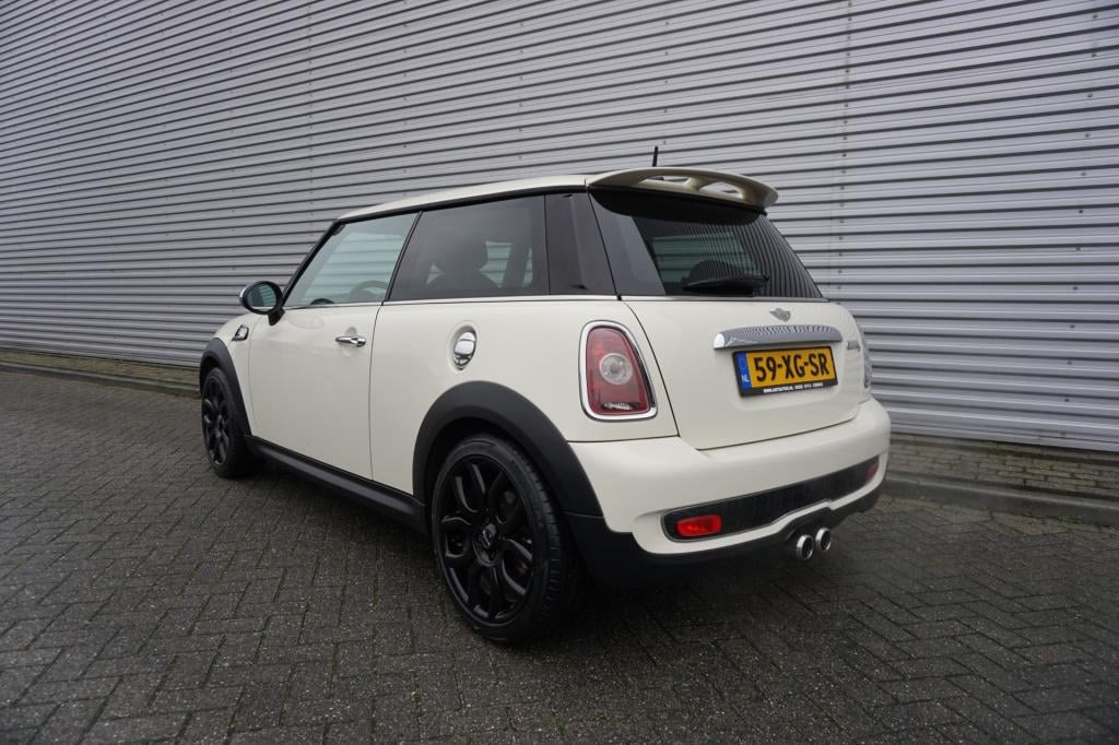 Mini Cooper mini 1.6 chili climate / cruise / elektr. ramen / lm velgen / n