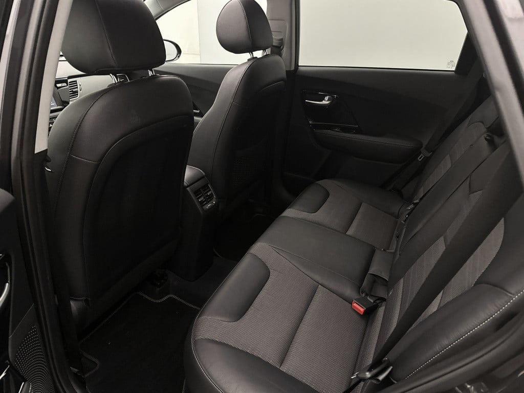 Kia Niro 1.6 gdi hybrid edition | 1e eigenaar | schuif/kantel dak | trekhaa