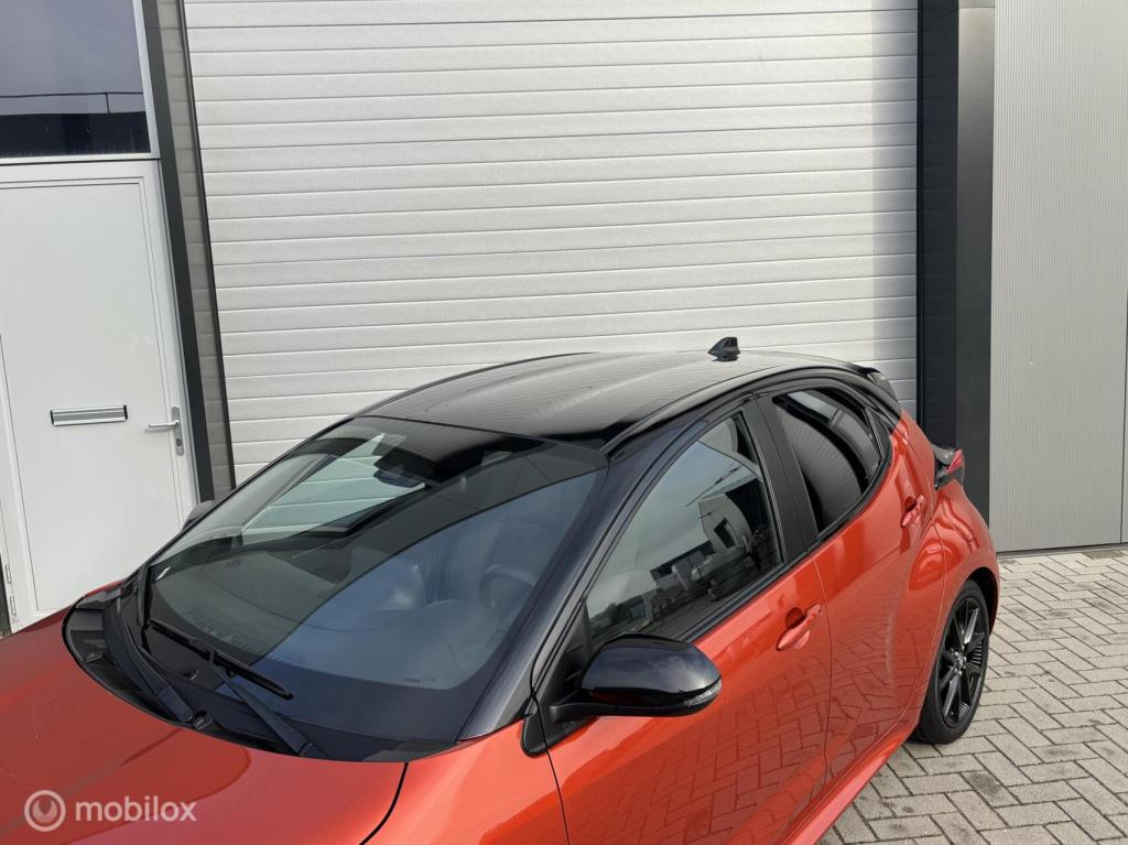 Toyota Yaris 1.5 hybrid executive