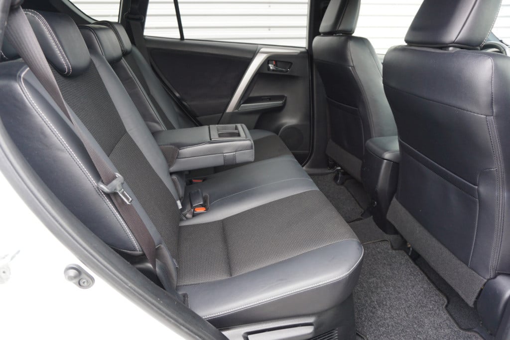 Toyota Rav4 2.5 hybrid awd style - automaat / climate / navi / cruise / ele