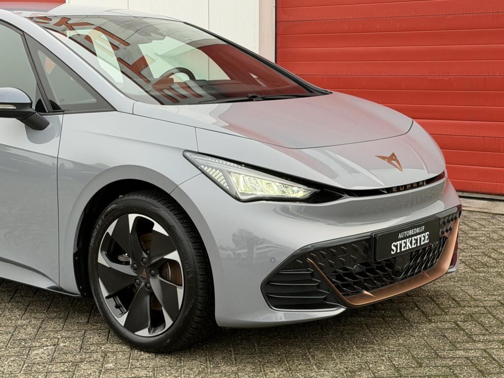 Cupra Born business one 62 kwh | carplay | pdc | rijklaar inclusief 1 jaar 