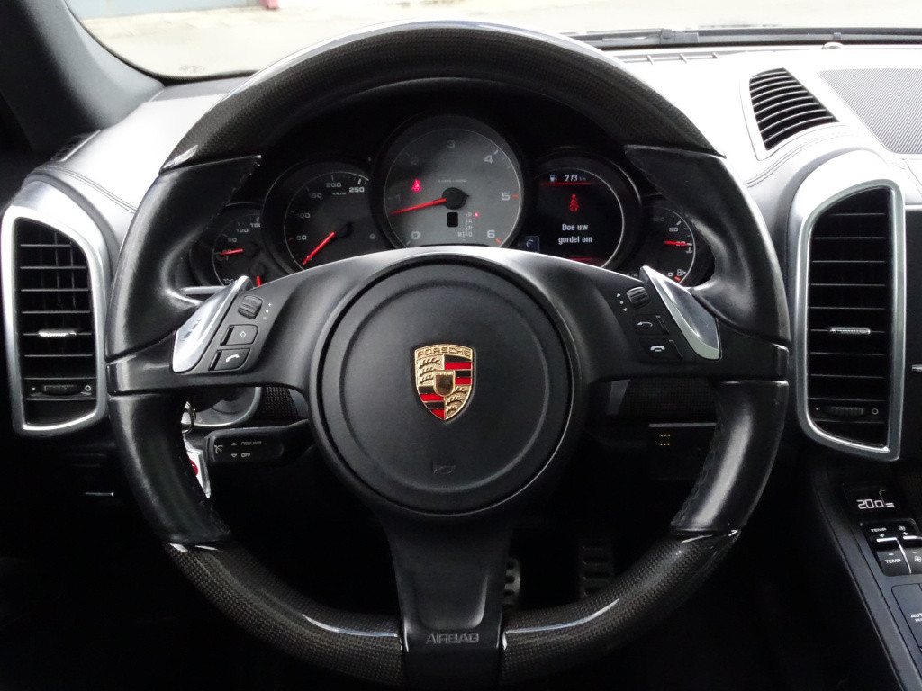 Porsche Cayenne 4.2 d s | ceramic | pano | bose | luchtvering pasm