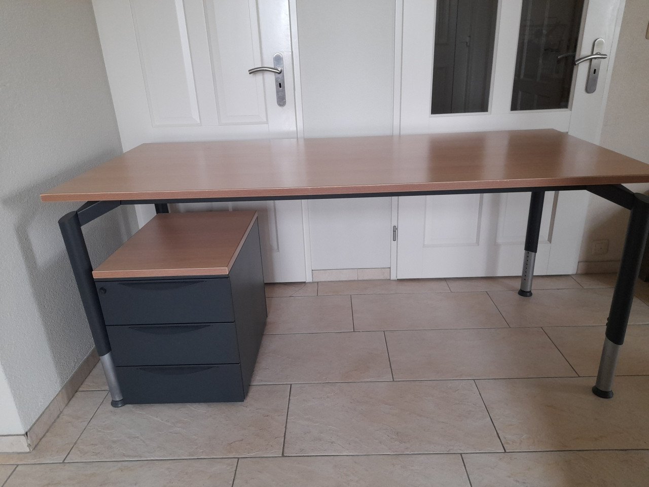 Ladenkastje op wielen voor onder bureau (42 x 58 x 54H)