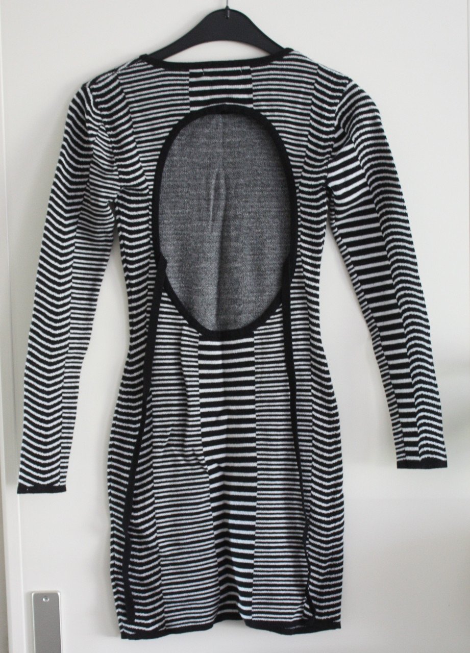 Zwart wit gestreepte jurk met open rug  maat 40