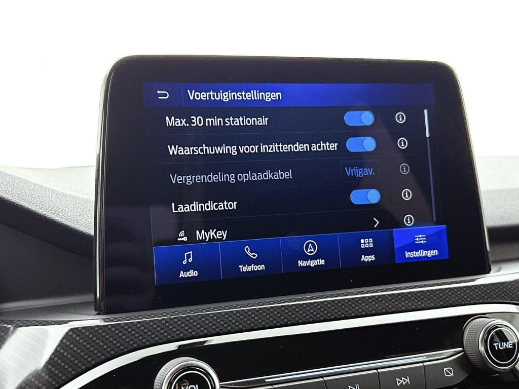 Ford Kuga 2.5 phev st-line x winter pack | apple carplay / android auto | b