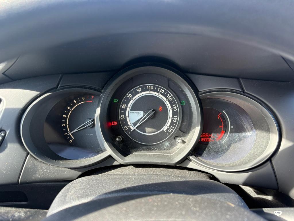 Citroen C3 1.0 vti attraction