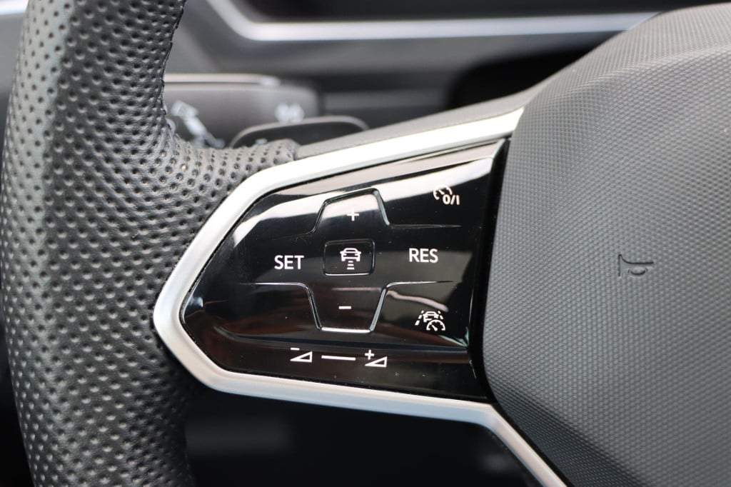 Volkswagen Tiguan 1.4 tsi ehybrid r-line business + 245pk dsg6