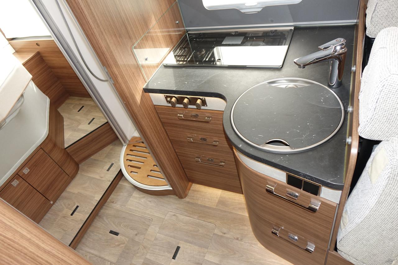 Hymer BMC-I 690 | 170PK Automaat | Hydraulisch Level-systeem | Alde I LPG