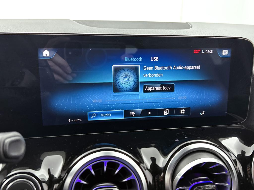 Mercedes-Benz Eqa 250 business solution luxury 67 kwh ledkoplampen | parkee