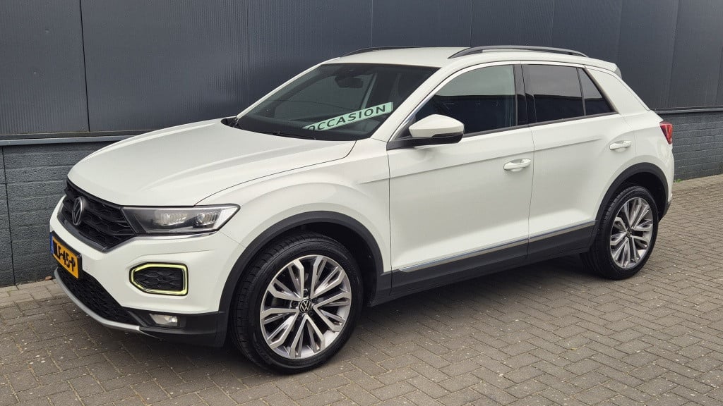 Volkswagen T-roc 1.5 tsi sport r *navi*camera*virtual*acc*blind-spot*clima*