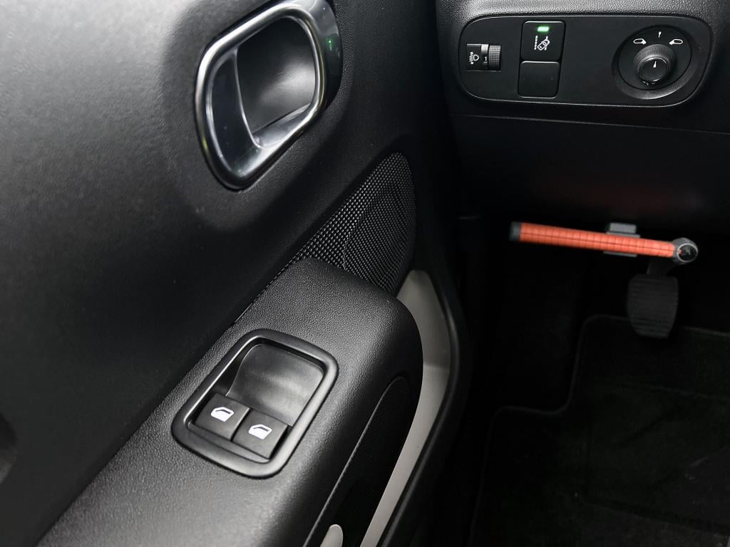 Citroen C3 83pk feel edition | rijklaar | parkeersensoren | navigatie | app