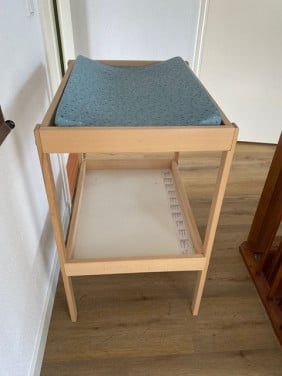 Sniglar commode met aankleedkussen