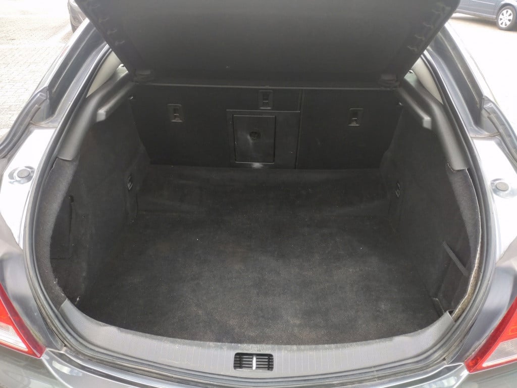 Opel Insignia 1.8 edition