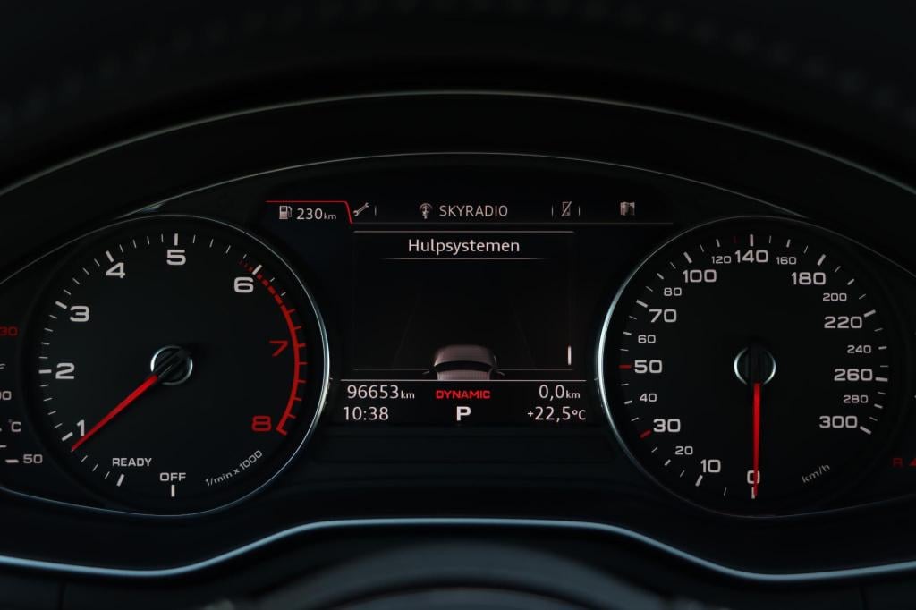Audi A4 avant 35 tfsi s edition 150pk s tronic