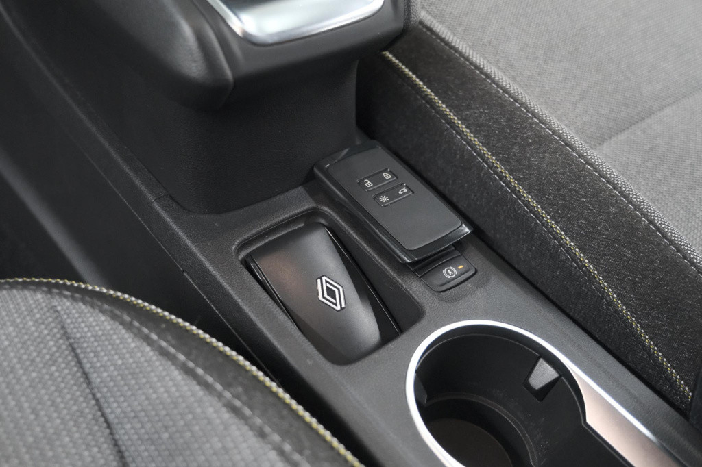 Renault Captur 1.6 e-tech full hybrid 145 techno | camera | apple carplay |