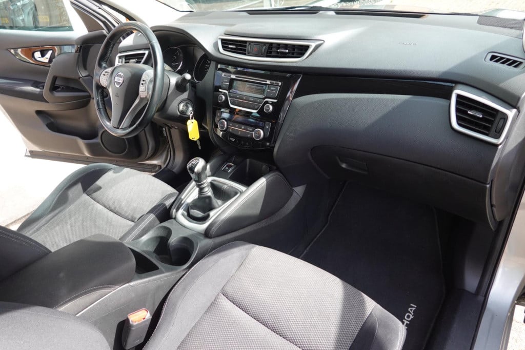 Nissan Qashqai 1.2 acenta
