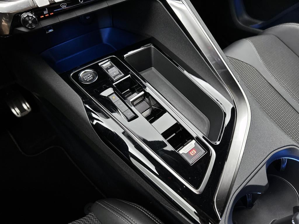 Peugeot 3008 hybrid 145 pk automaat gt | rijklaar | stoelverwarming | adapt