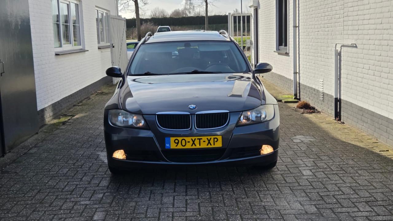 320i High Executive | 183.556 | Climat Control  Panoramadak | Stoelverwarm