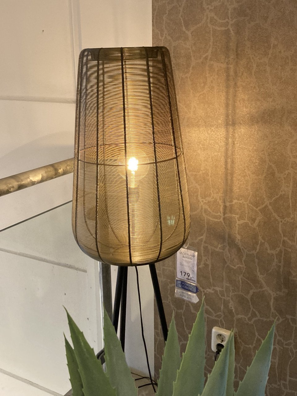 Barzio vloerlamp en tafellamp set