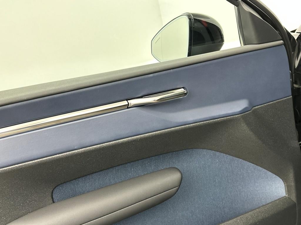Volvo Ex30 extended range ultra