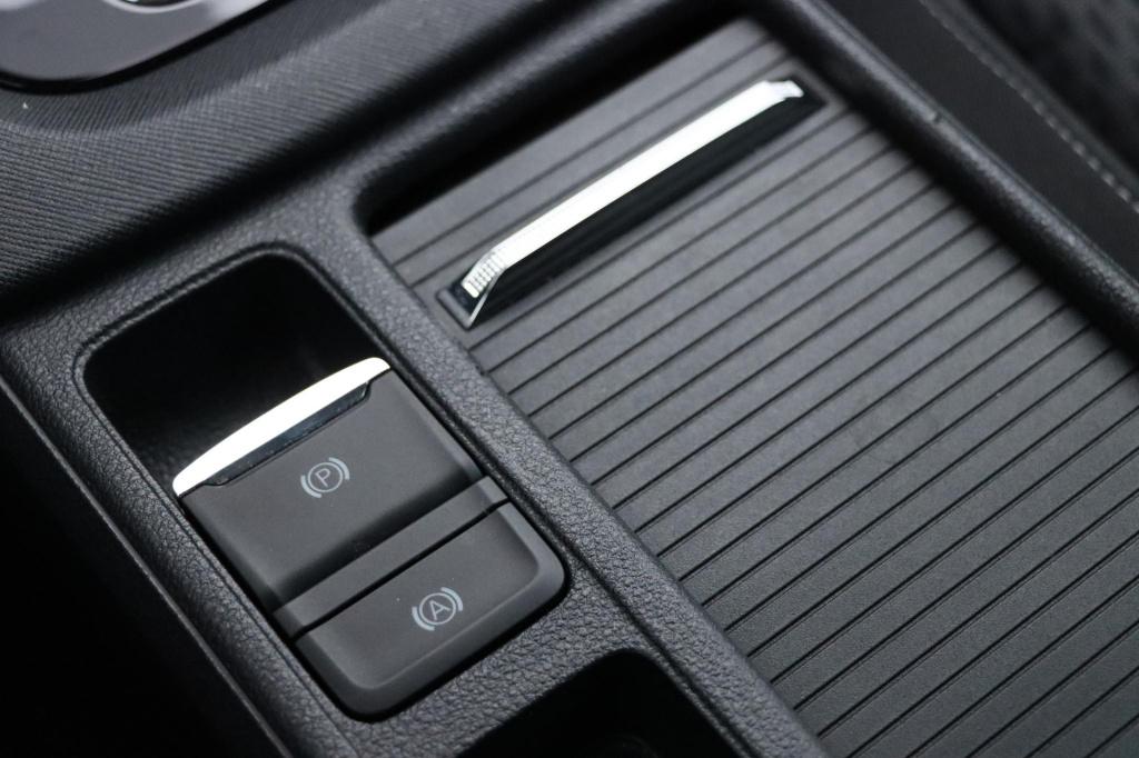 Skoda Octavia combi 1.4 tsi iv style 204pk dsg6