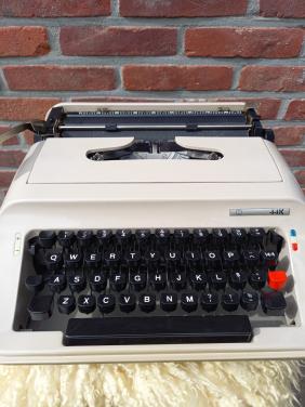 Typmachine